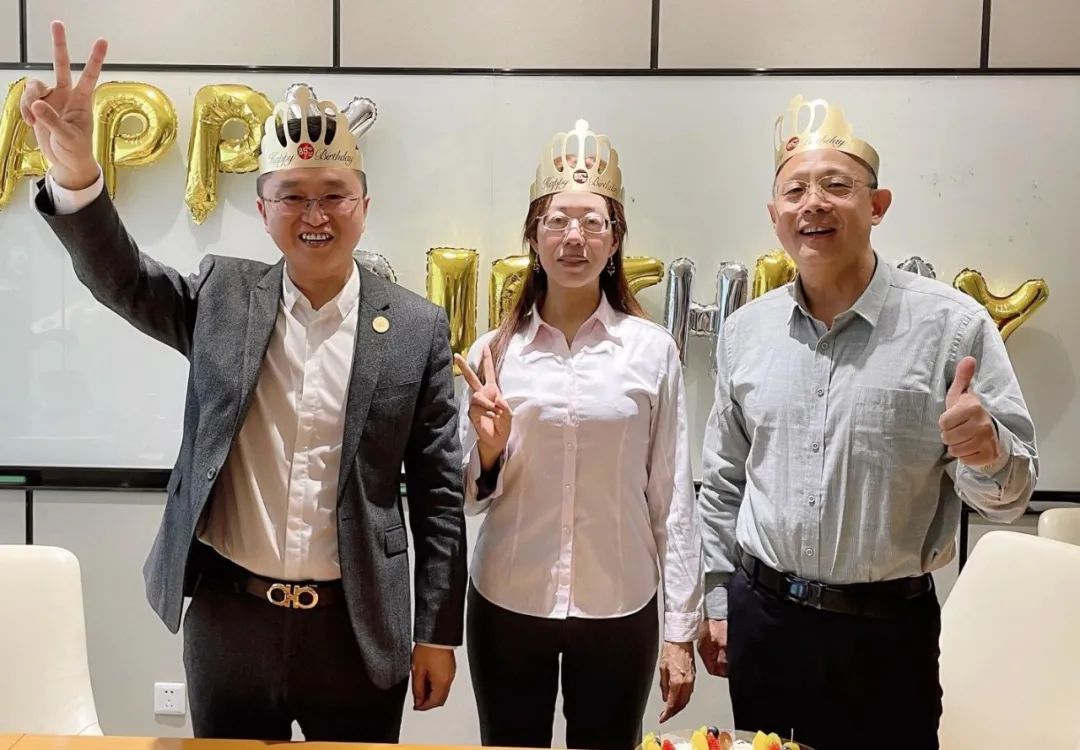 道可特济南办公室“拾起梦想 与道可特同行”迎新会暨十月生日会活动