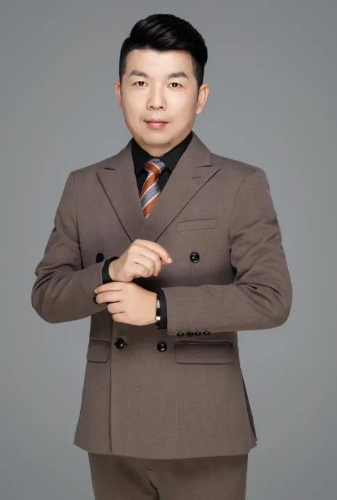 北京市道可特(武汉)律师事务所高级合伙人周昶律师 北京市道可特(武汉)律师事务所高级合伙人周昶律师