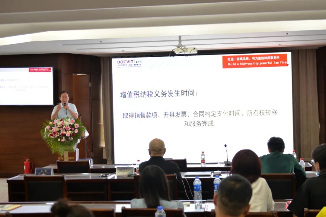 北京市道可特（济南）律师事务所合伙人，济南市律师协会公司业务委员会委员，中国税务律师联盟第056号盟员刘钢律师