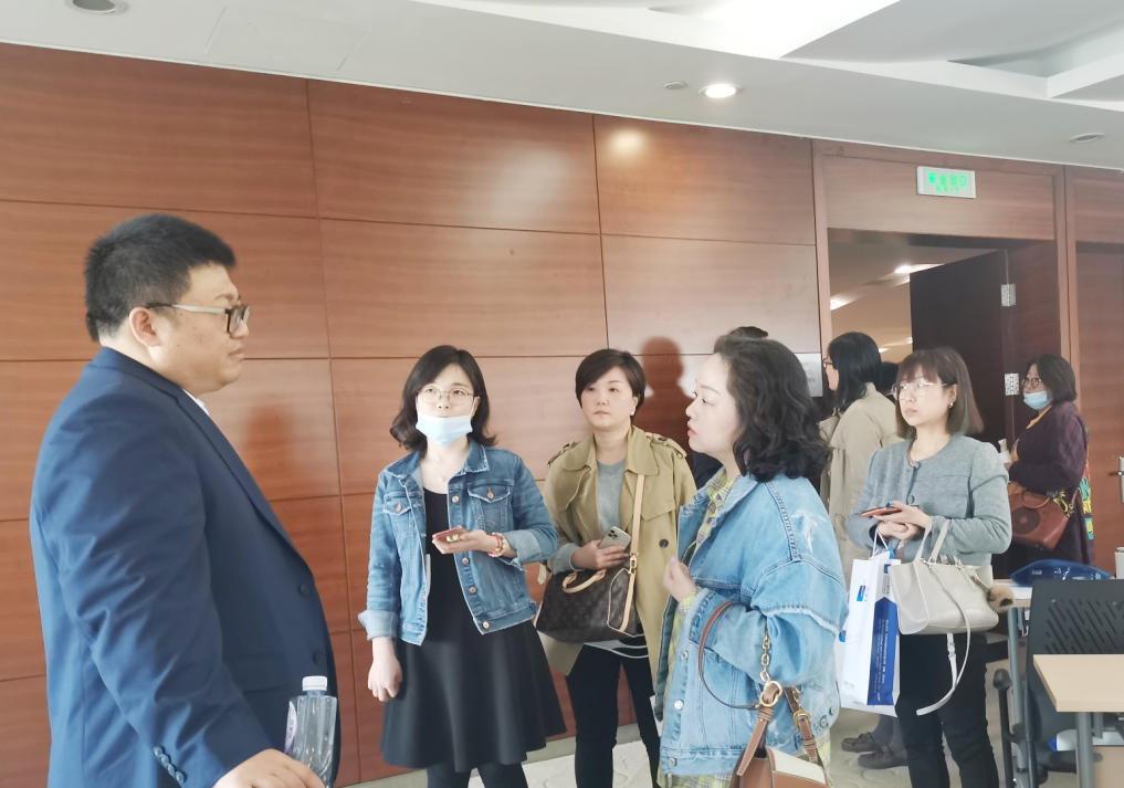 道可特天津办公室合伙人温军旗律师应邀为北方人力集团公司客户开展《民法典》治理体系下的人力资源管理专题培训