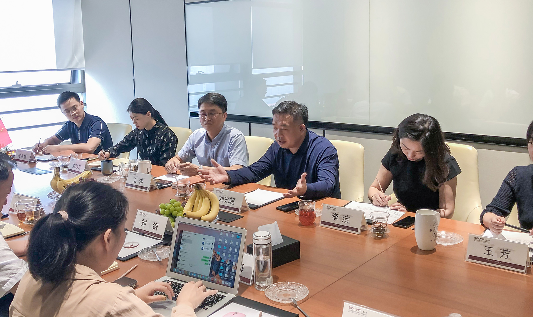 道可特创始合伙人刘光超主任双节前慰问济南办公室全体工作人员