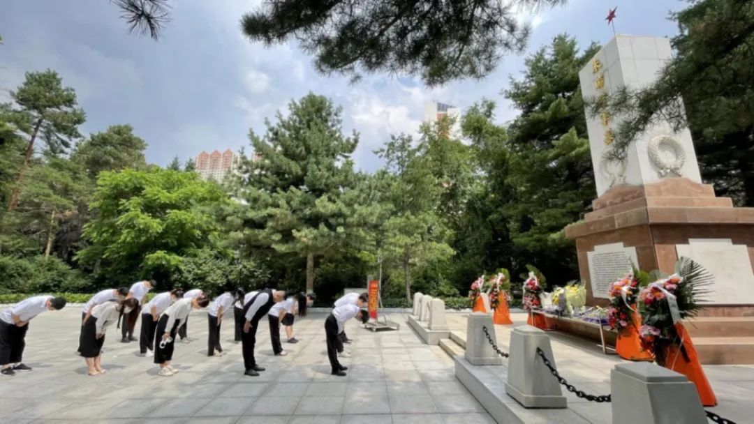 道可特哈尔滨办公室开展“七·一”建党节主题党日活动