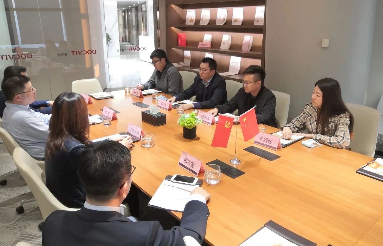 中铁十五局集团第五工程公司总法律顾问、首席合规官孙亮一行莅临道可特天津办公室考察交流