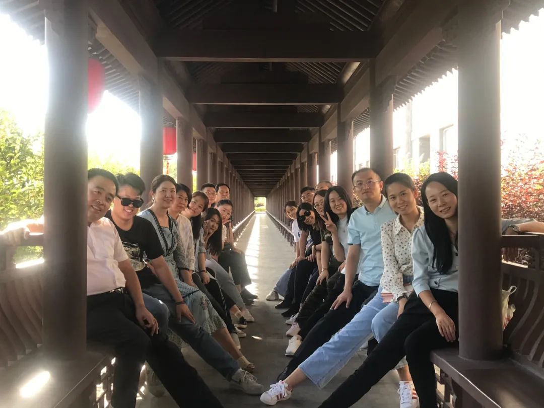 道可特太原办公室赴六味斋工业园开展团建活动